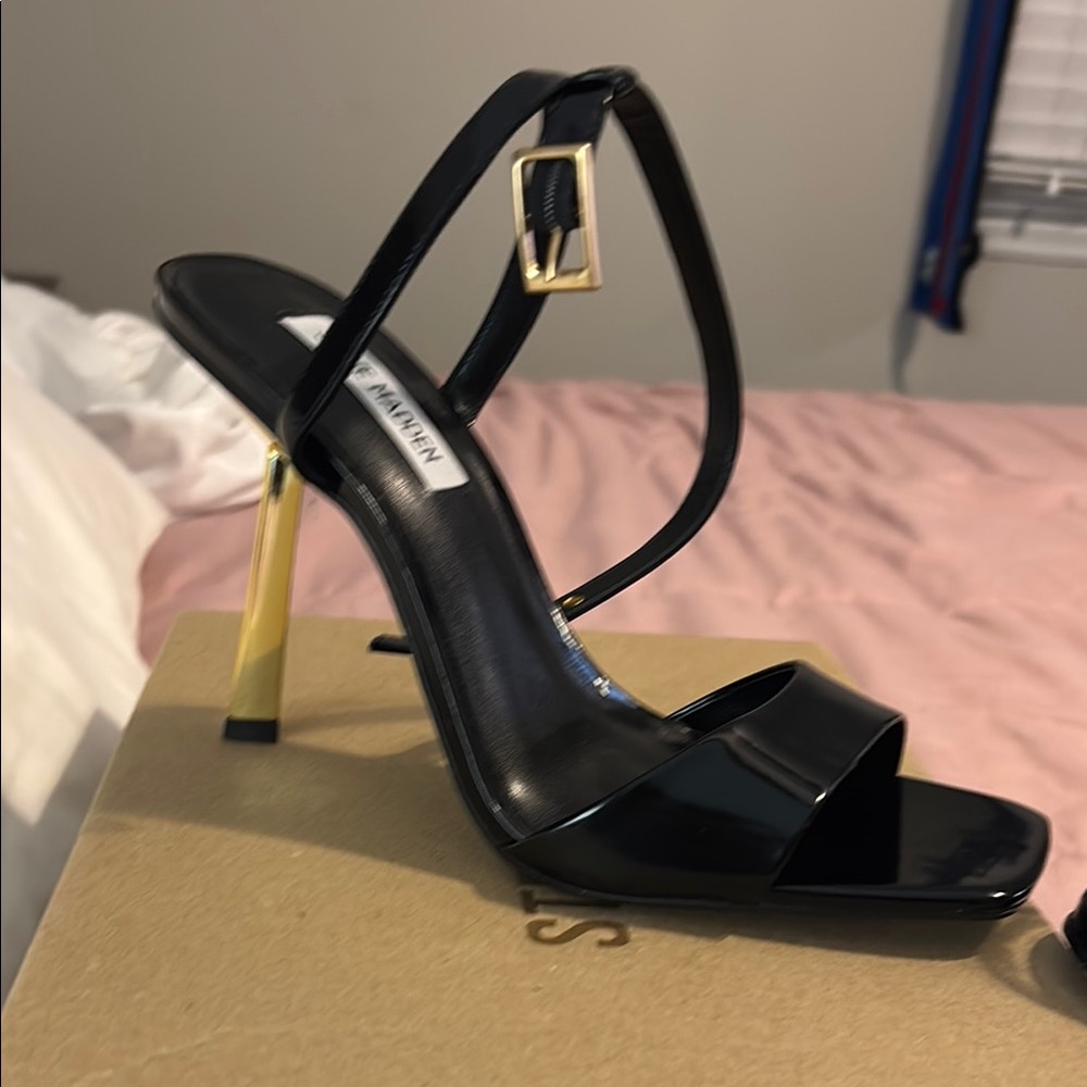 Steve Madden Black and Gold Stiletto Heels